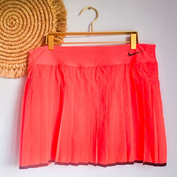 Nike, Victory Court Pleated Hyper Orange Skirt Skort Tennis Preppy Size Large - Picture 2 of 12